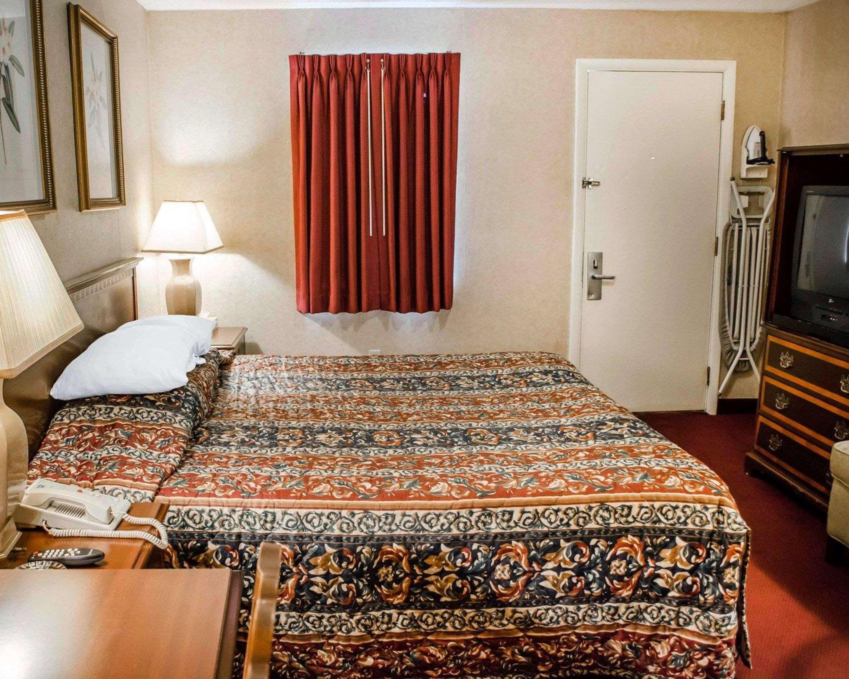 Rodeway Inn Dillsburg Экстерьер фото