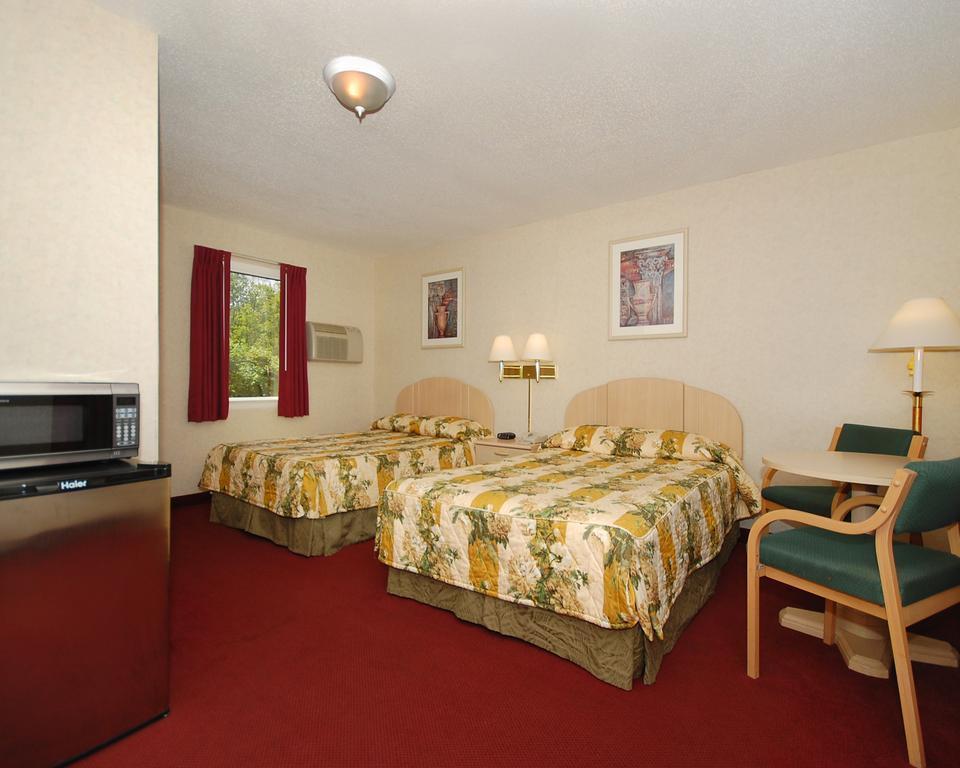 Rodeway Inn Dillsburg Экстерьер фото