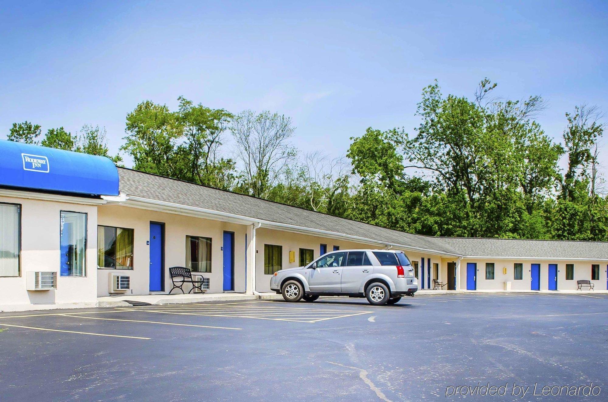 Rodeway Inn Dillsburg Экстерьер фото