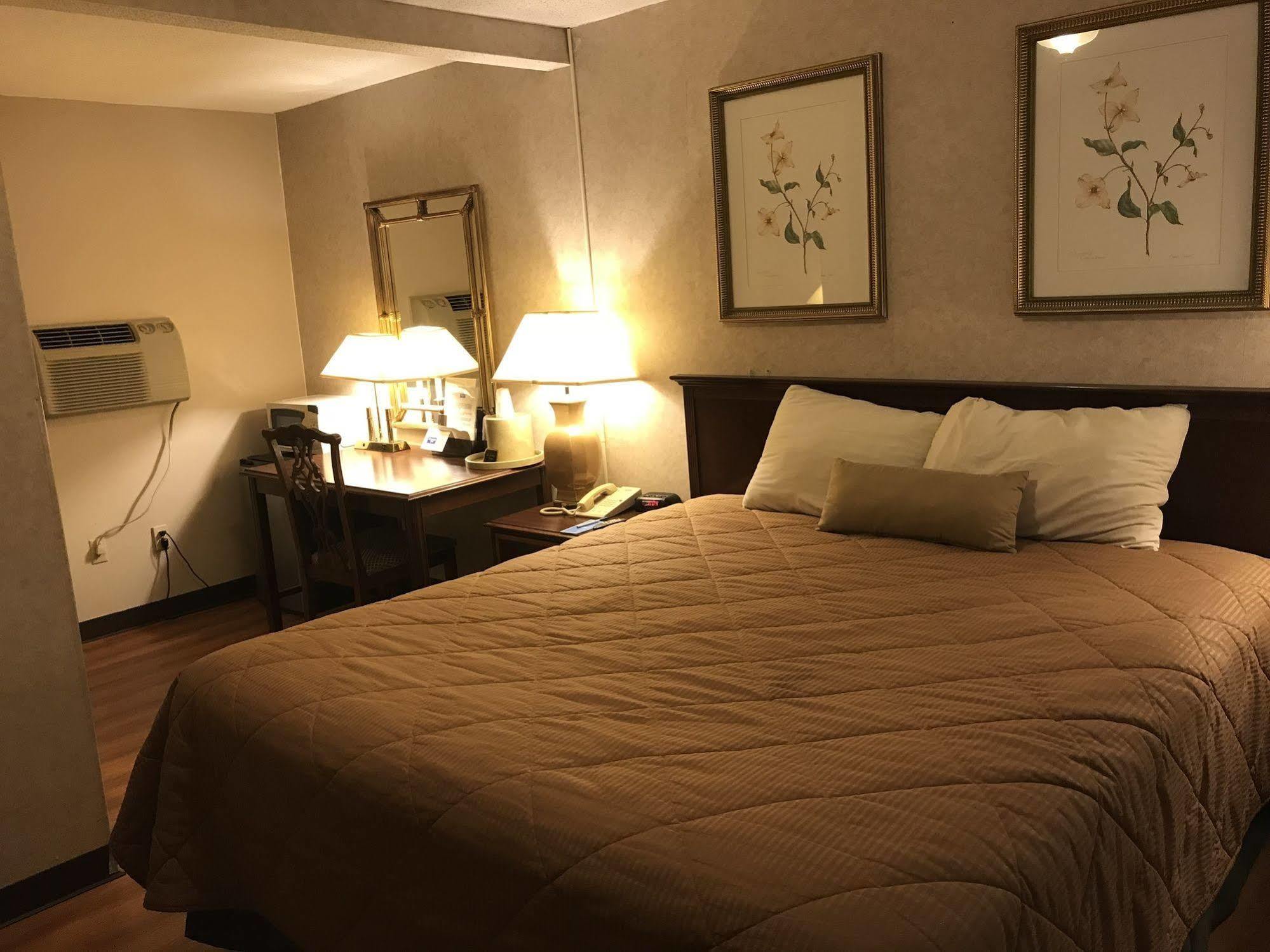 Rodeway Inn Dillsburg Экстерьер фото